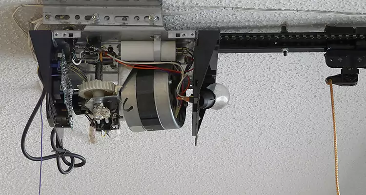Emergency Garage Door Opener Repair in The Villages, FL