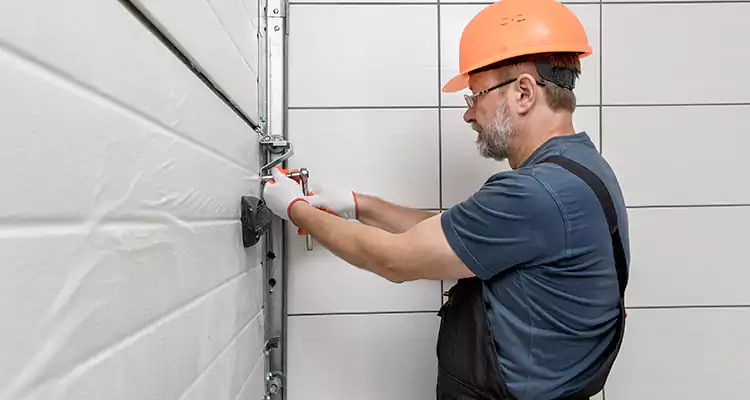 Emergency Garage Door Repair in The Villages, FL