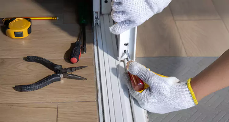 Screen Door Wheel Replacement in The Villages, FL