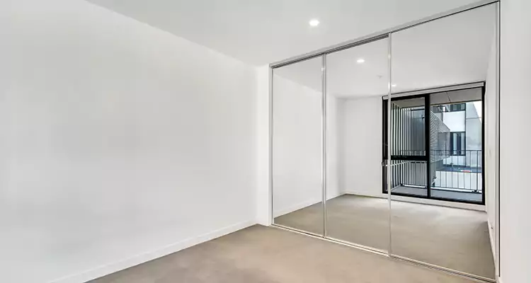 Why Homeowners Choose Us for Sliding Mirror Door Replacement in The Villages, FL