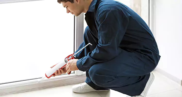 Window Glass Caulk Repair in The Villages, FL