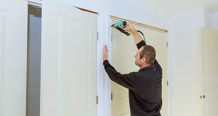 Top Rated Door Fixing ServiceFixing Garage Door Track in The Villages, FL